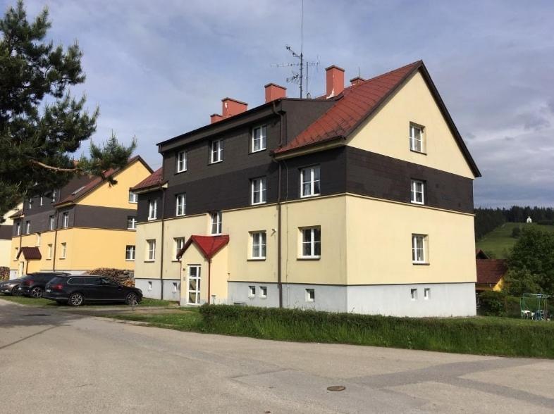 Apartman Frymburk 30 Екстериор снимка